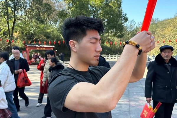 求神拜佛是什么生肖 求神拜佛的生肖有哪些