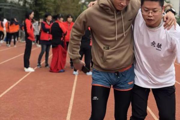 二人三足指什么生肖动物 二人三足打一生肖答案 二人三足指什么生肖动物 二人三足打一生肖答案
