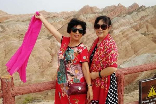 “美景佳人夕阳红”是什么生肖动物 美景佳人夕阳红对应生肖